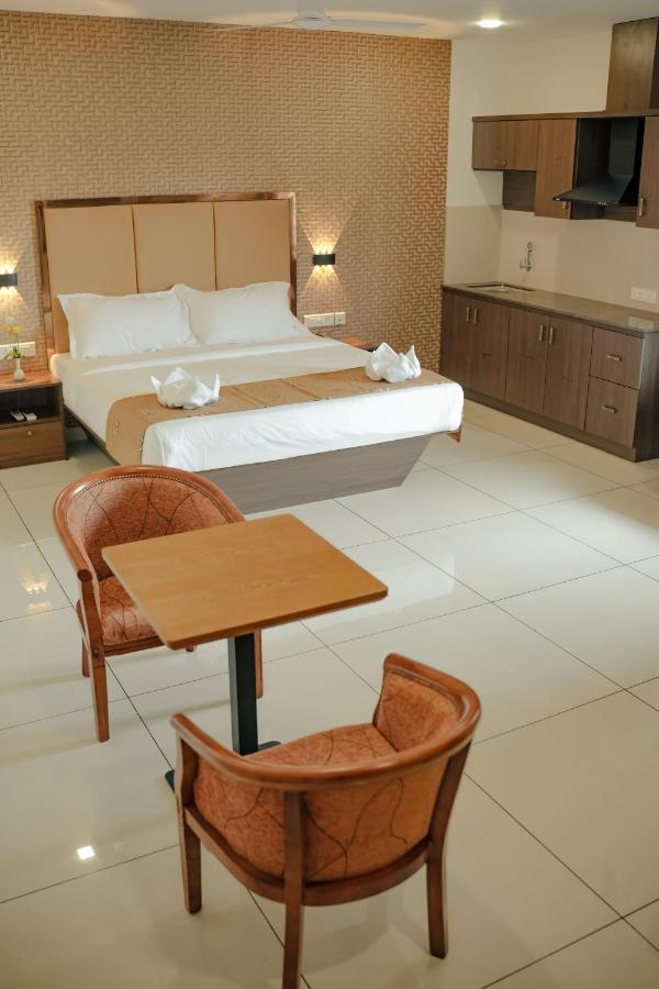 Esquina Residency Otel Kochi Dış mekan fotoğraf