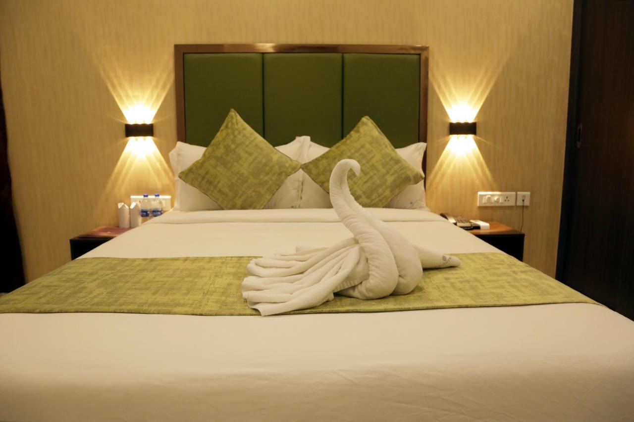 Esquina Residency Otel Kochi Dış mekan fotoğraf