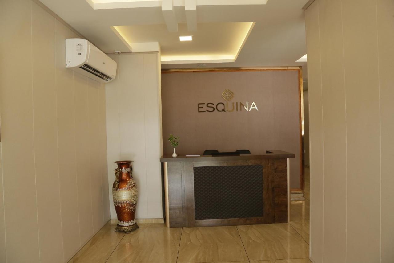 Esquina Residency Otel Kochi Dış mekan fotoğraf