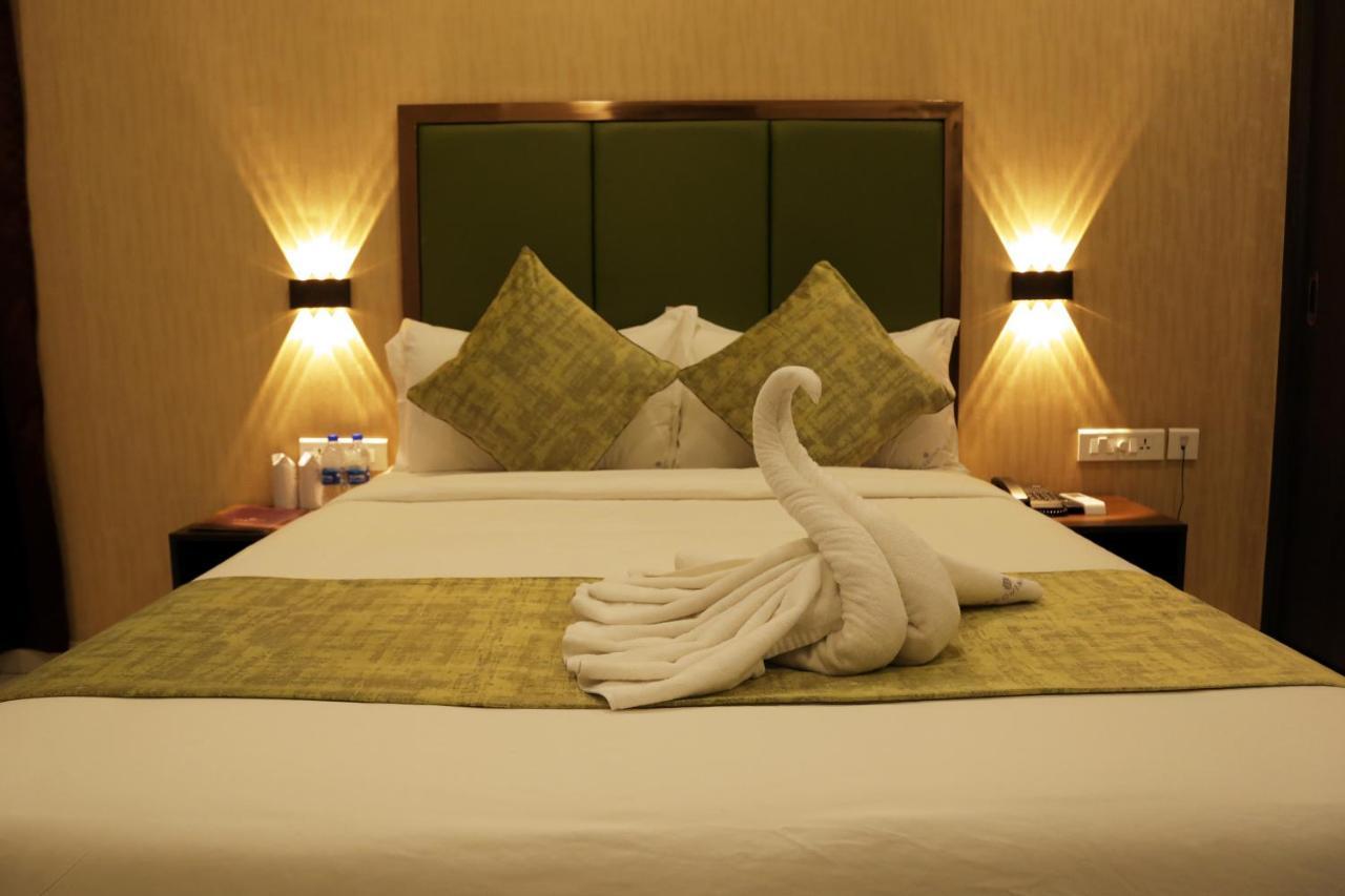 Esquina Residency Otel Kochi Dış mekan fotoğraf